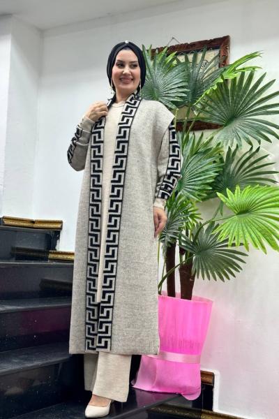 KAMELYA Desenli Yelekli Triko Takım Krem