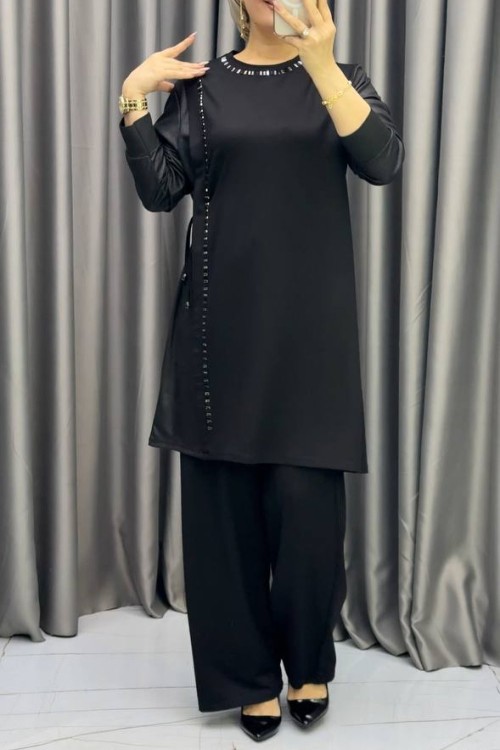 Zakkum  Takım Siyah